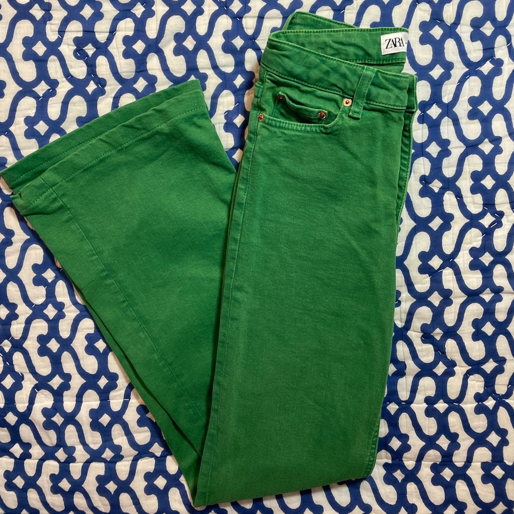 Green Zara High Rise Flare Jeans Size 2